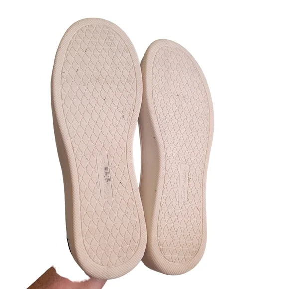 Steve Madden Bryanne pom pom slip-on shoes- 9.5 - Picture 8 of 10